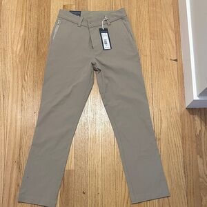 Vineyard Vines Men's Chino Pants in Light Khaki